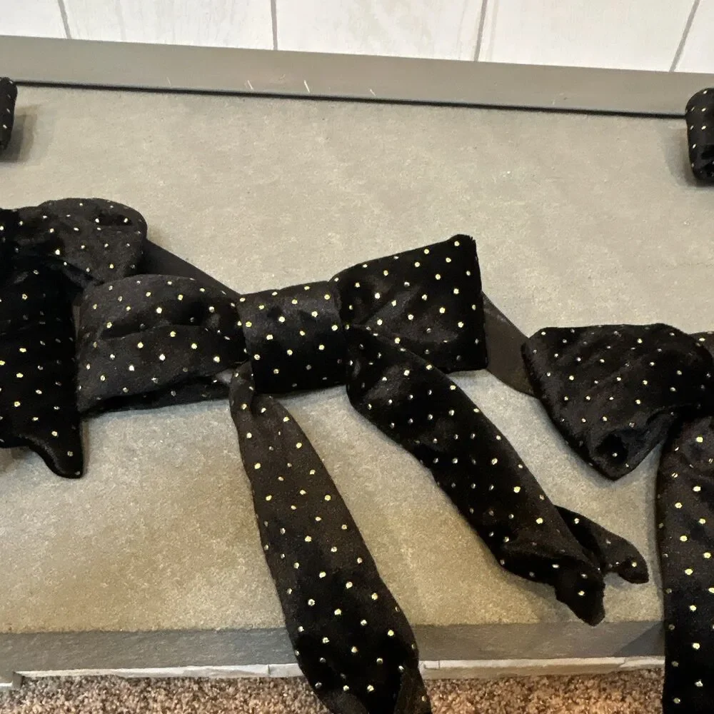 Ashland Velvet Black with Gold Polka Dot Bow Garland Door Decoration, 6 Ft